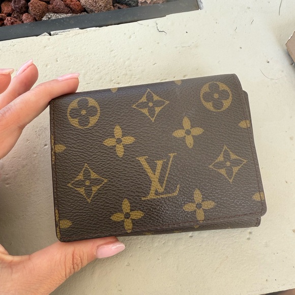 Monogram wallet - Picture 1 of 12